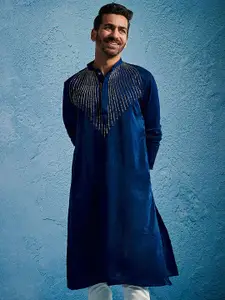 VASTRAMAY Men Embroidered Sequinned Kurta