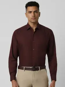 Van Heusen Men Spread Collar Solid Cotton Formal Shirt