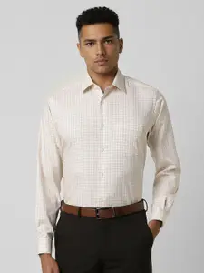 Van Heusen Men Spread Collar Micro Checked Cotton Formal Shirt
