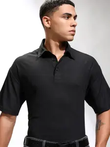 HIGHLANDER Men Solid Polo Collar Relaxed Fit T-shirt