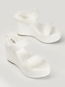 Lavie Kitten Sandals with Tassels