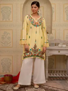 HOUSE OF KARI Floral Embroidered Kurta