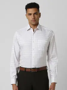 Van Heusen Men Spread Collar Micro Checked Cotton Formal Shirt