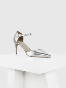 Oroh Leather Party Stiletto Pumps