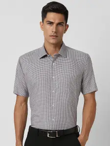 Van Heusen Men Spread Collar Micro Checked Cotton Formal Shirt