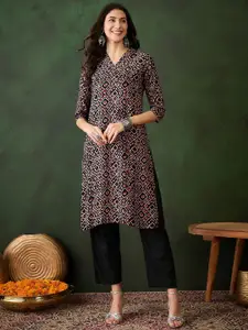 Sangria Geometric Printed Straight Kurta