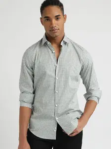 Calvin Klein Jeans Men Spread Collar Micro Checked Cotton Slim Fit Casual Shirt