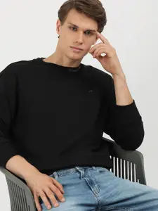 Calvin Klein Jeans Men Solid Round Neck Cotton Pullover Sweatshirt