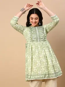 SHOWOFF Ethnic Motifs Printed Thread Work Kurti