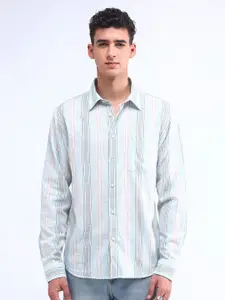 Flying Machine Men Spread Collar Vertical Striped Cotton Casual Shirt