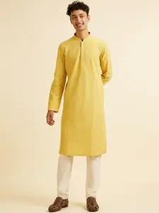 Manyavar Geometric Embroidered Regular Thread Work Kurta With Pyjama
