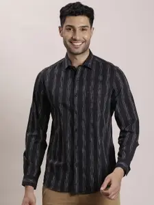 Turtle Men Relaxed Spread Collar Vertical Striped Cotton Slim Fit Casual Shirt