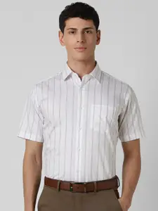 Van Heusen Men Spread Collar Vertical Striped Cotton Formal Shirt