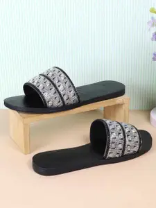 Mochi Women Open Toe Flats
