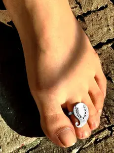 Sangria 925 Sterling Silver Paisley Design Toe Rings