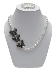 Daizy Girls Butterfly Necklace & Bracelet Jewellery Set