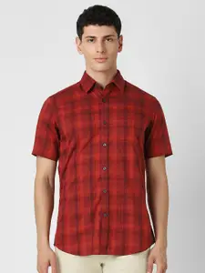 Van Heusen Sport Men Spread Collar Checked Cotton Slim Fit Casual Shirt