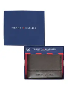 Tommy Hilfiger Men Geometric Textured Leather Two Fold Wallet