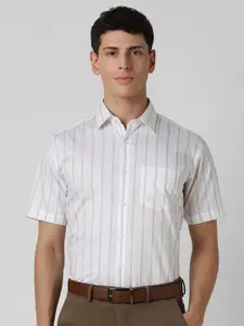 Van Heusen Men Cutaway Collar Vertical Striped Cotton Formal Shirt