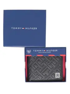 Tommy Hilfiger Men Geometric Leather Two Fold Wallet