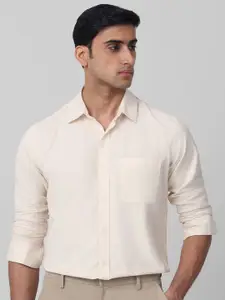 Mufti Men Spread Collar Textured Cotton Slim Fit Casual Shirt