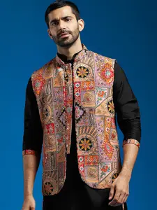 VASTRAMAY Men Embroidered Nehru Jacket
