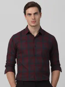 Mufti Men Spread Collar Checked Cotton Slim Fit Casual Shirt