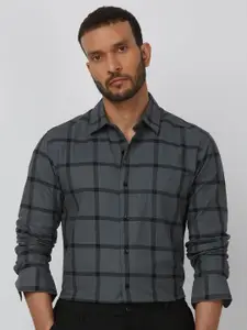 Mufti Men Spread Collar Windowpane Checked Cotton Slim Fit Casual Shirt