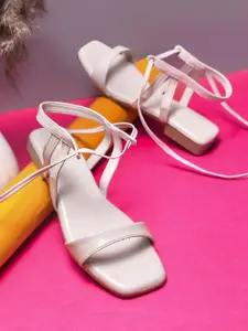 Try Me Women Ethnic Flat Sandal