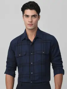 Mufti Men Spread Collar Checked Cotton Slim Fit Casual Shirt