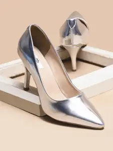 THE WHITE POLE Stiletto Heel Pumps