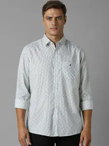 Louis Philippe Sport Men Spread Collar Micro Ditsy Printed Cotton Slim Fit Casual Shirt