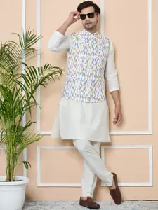 See Designs Men Printed Regular Pure Cotton Kurta with Pyjamas
