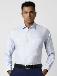 Van Heusen Men Spread Collar Checked Cotton Formal Shirt