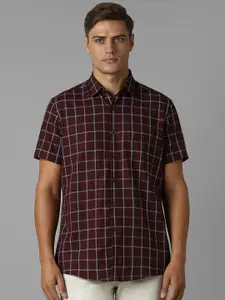 Louis Philippe Sport Men Spread Collar Tartan Checked Cotton Slim Fit Casual Shirt