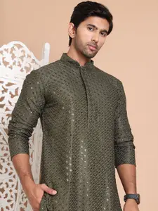 Jompers Men Embroidered Regular Sequinned Kurta with Pyjamas