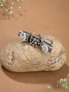Designbox Silver-Plated Double Finger Ring