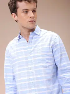 The Indian Garage Co Men Slim Fit Opaque Checked Casual Shirt