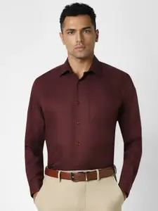 Van Heusen Men Spread Collar Solid Cotton Formal Shirt