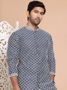 Jompers Men Embroidered Regular Thread Work Kurta with Pyjamas