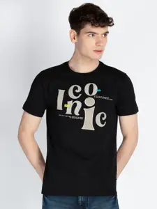 Status Quo Men Printed Pockets T-shirt