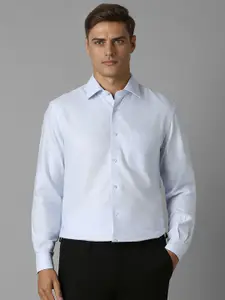 Louis Philippe Men Classic Cutaway Collar Geometric Printed Cotton Formal Shirt