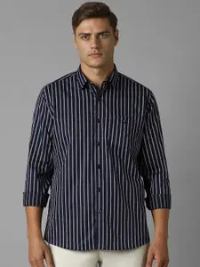 Louis Philippe Sport Men Spread Collar Vertical Striped Cotton Slim Fit Casual Shirt