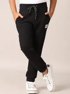 V-Mart Boys Mid-Rise Cotton Joggers