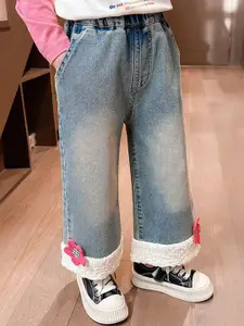 StyleCast x Revolte Girls Light Fade Applique Stretchable Jeans