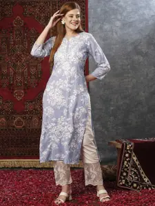 GoSriKi Women Floral Embroidered Chikankari Kurta