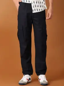 V-Mart Men Solid Regular Fit Cargo Trousers