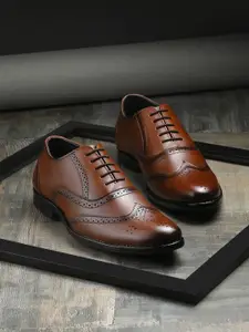 Mactree Men Leather Textured Formal Oxfords