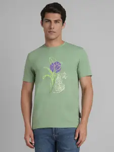 SIMON CARTER LONDON Men Graphic Printed Round Neck Cotton Slim Fit T-shirt