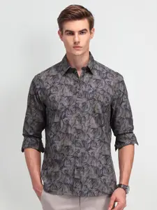 Arrow Sport Men Modern Slim Fit Floral Opaque Printed Casual Shirt